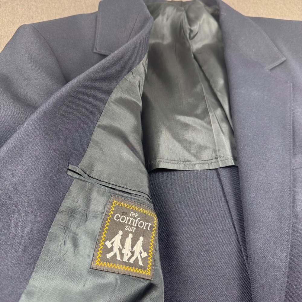 The Comfort Suit Mens Navy Blue 2 Button Blazer Jacket 42L Polyester RN 30468